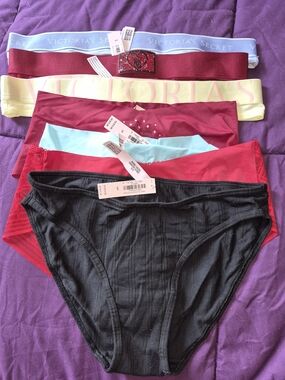 Victoria's Secret panties set - fuchsia, light blue, black